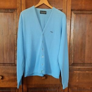 Vintage Challenger Powder Blue Grandpa Style V-neck Knit Cardigan Sweater